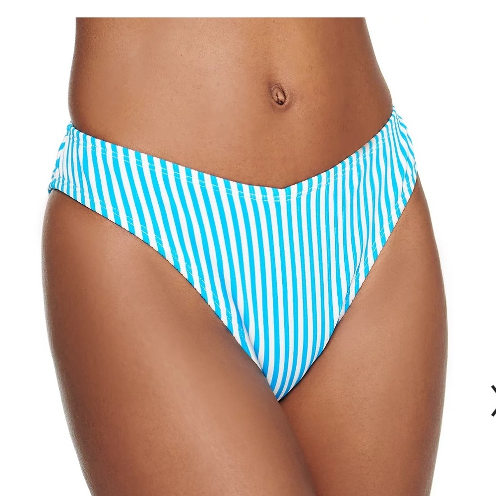 Juniors' SO® V-Front Hipster Swim Bottoms